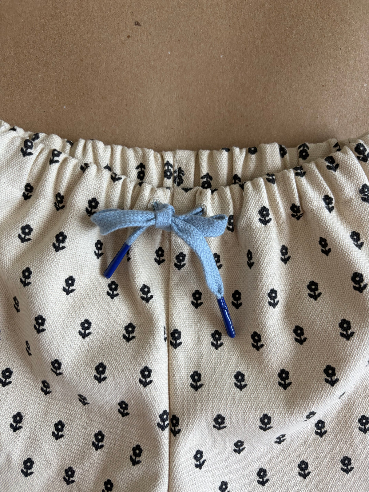 RTS | wide leg ditsy floral Pants | 2-3yr