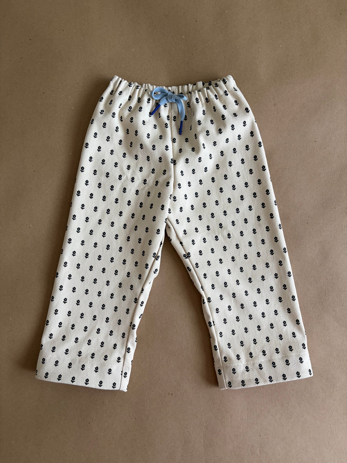 RTS | wide leg ditsy floral Pants | 2-3yr
